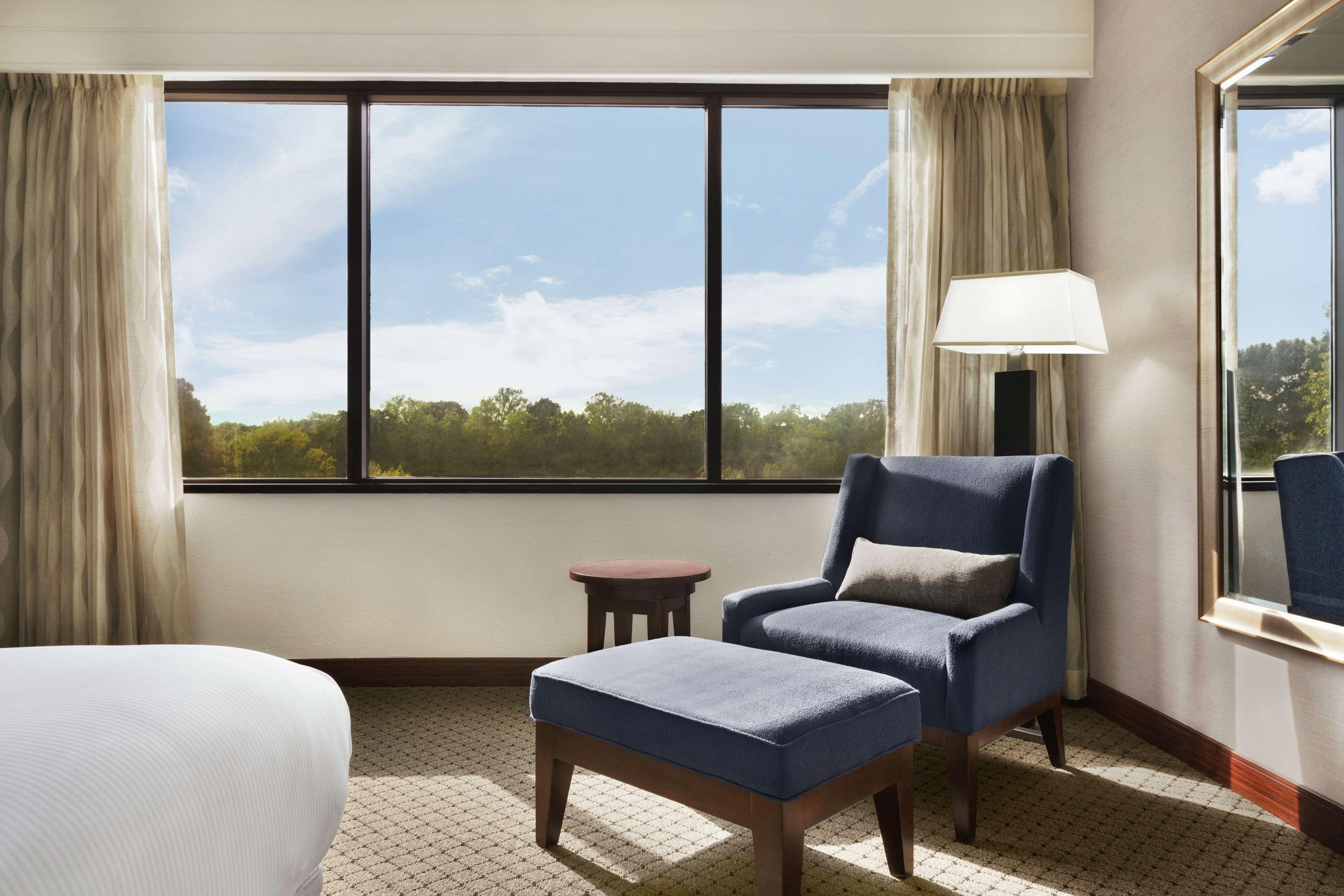 Готель Doubletree By Hilton South Charlotte Tyvola Екстер'єр фото