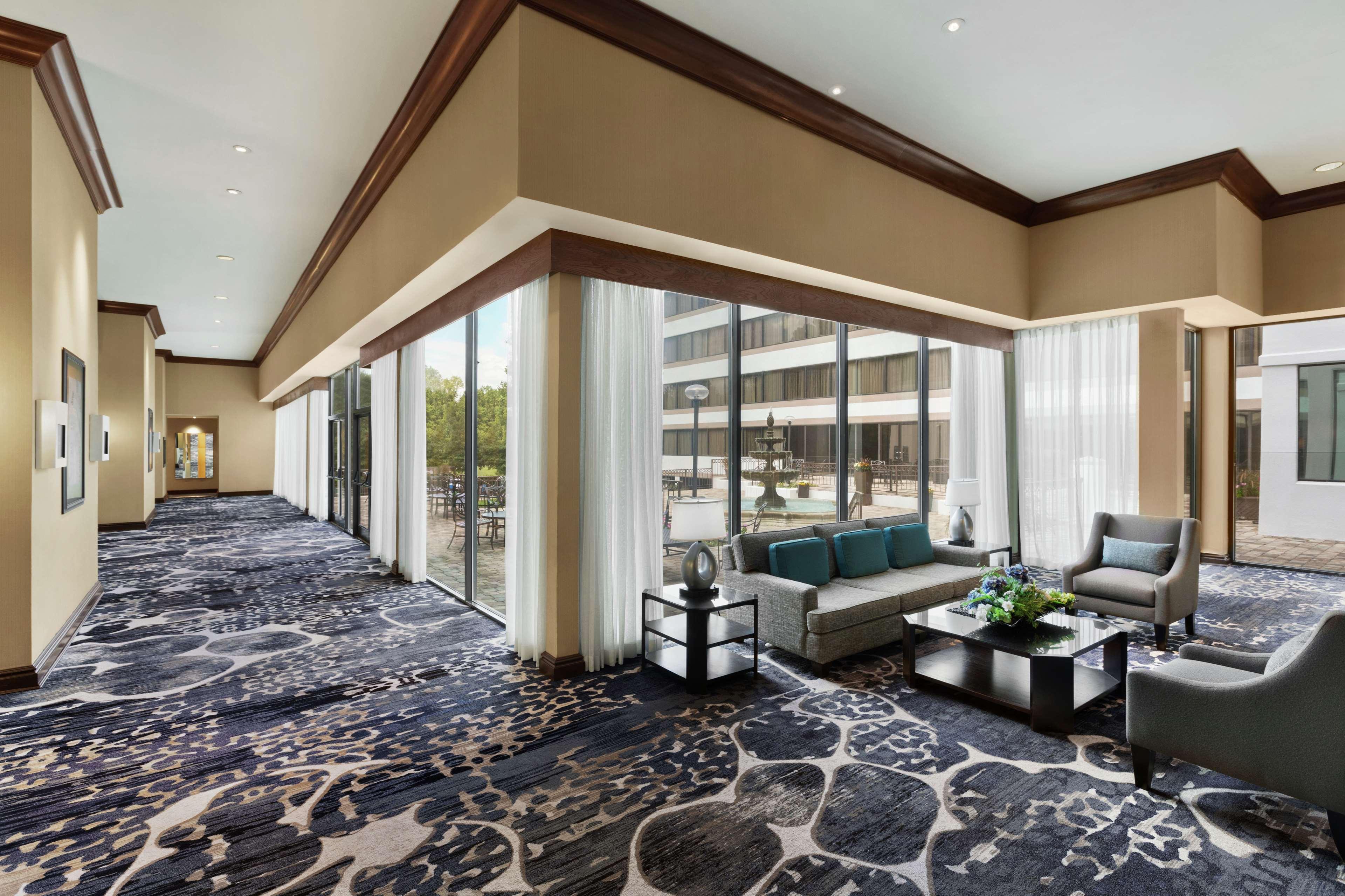 Готель Doubletree By Hilton South Charlotte Tyvola Екстер'єр фото