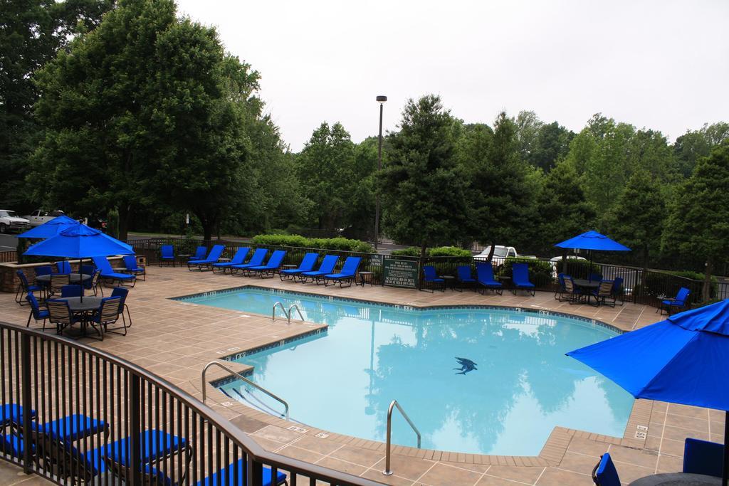 Готель Doubletree By Hilton South Charlotte Tyvola Екстер'єр фото