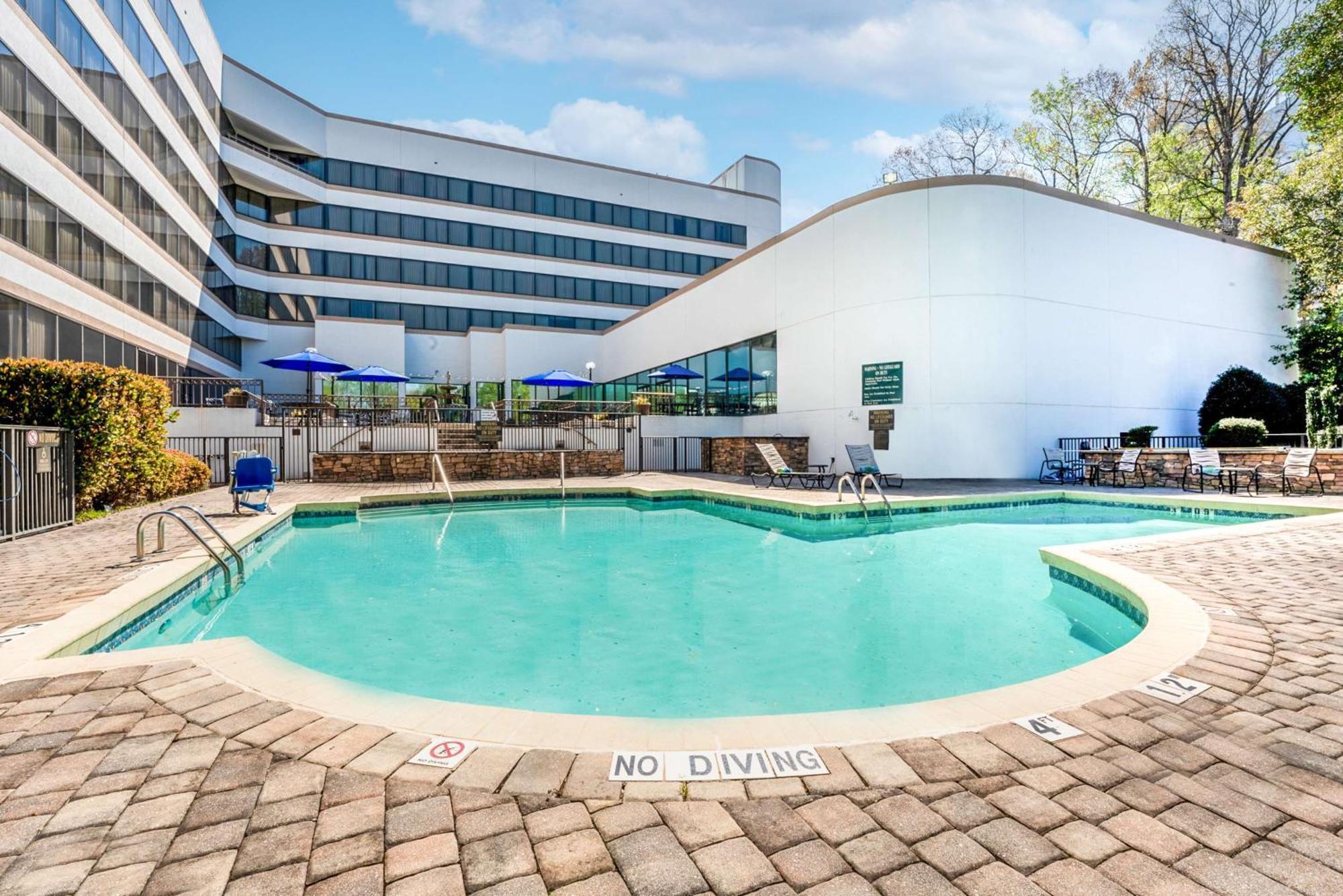 Готель Doubletree By Hilton South Charlotte Tyvola Екстер'єр фото